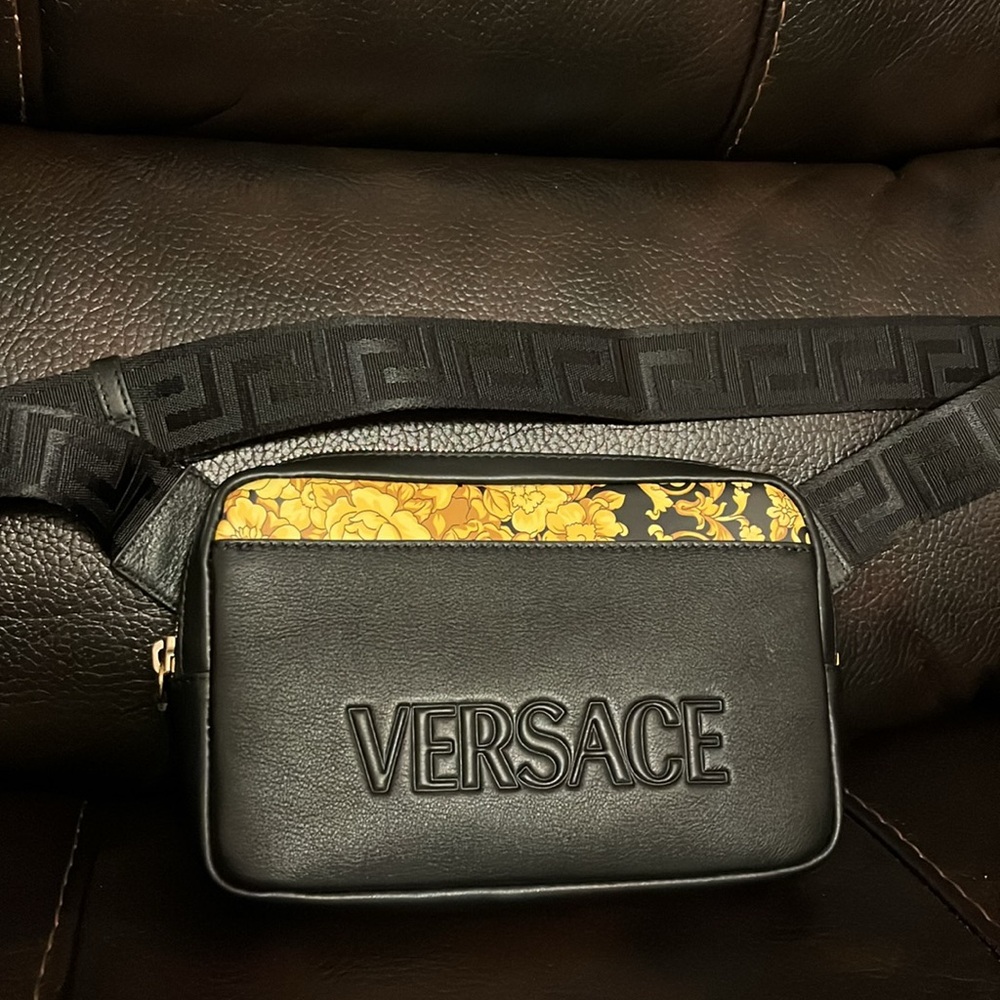 Versace unisex baroque barocco Greca logo leather chest waist belt bag NEW - Picture 3 of 11